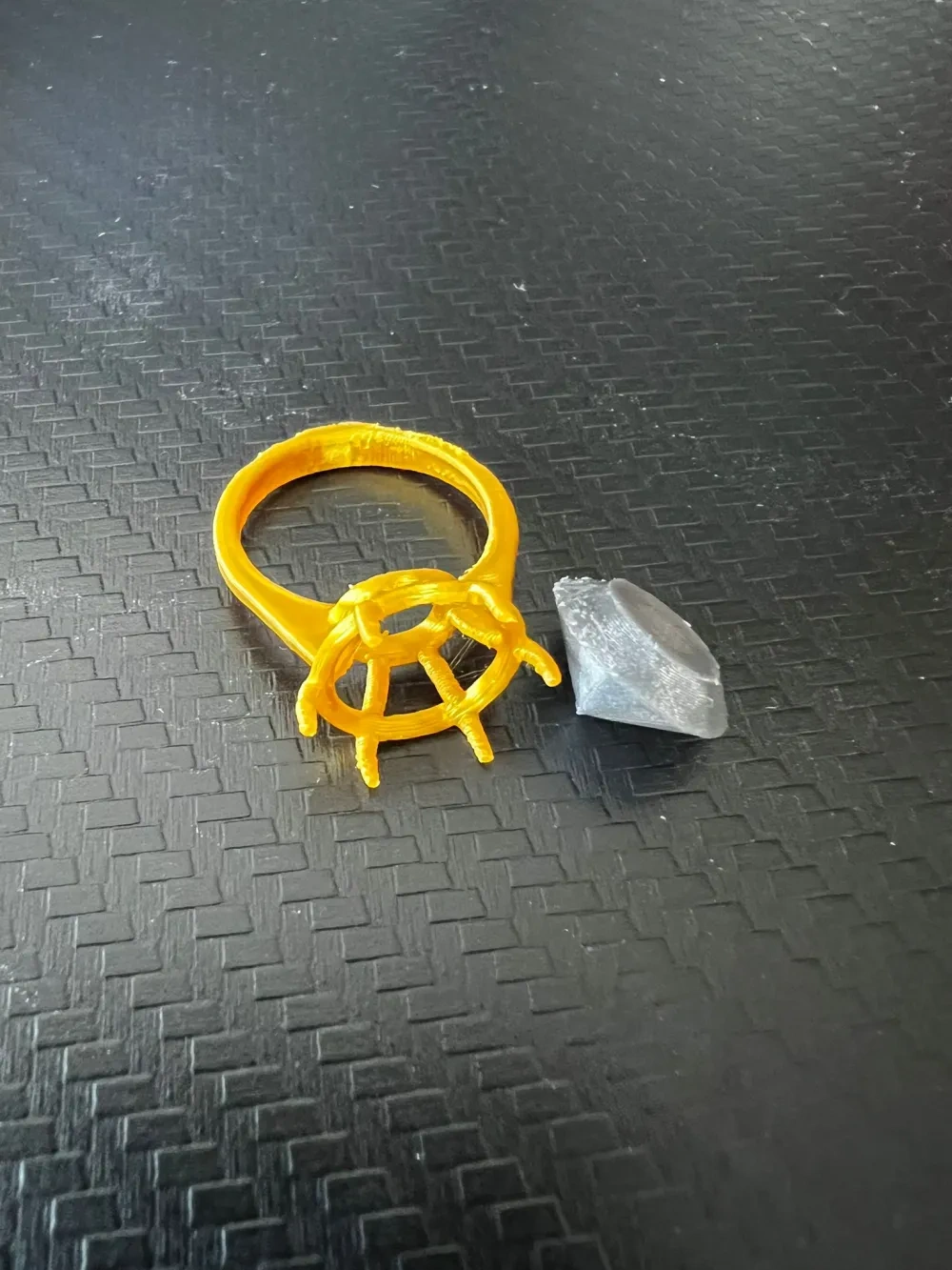 ��ʯ��ʦ�����ֻ���(Jewelry Maker 3D)��Ѱ�װ�̳���ͼ