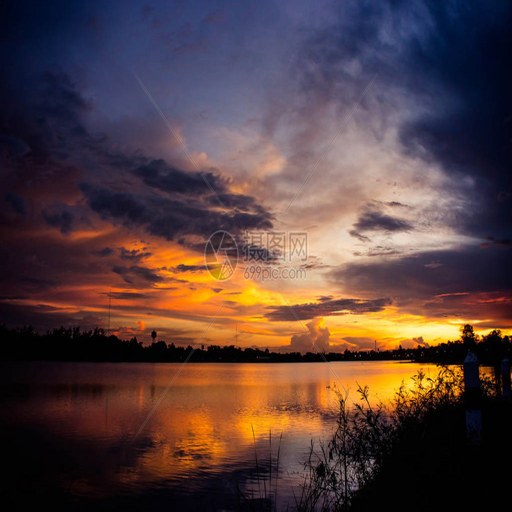 ���յĻƻ� Sunset Dusk2026 ��ʽ��