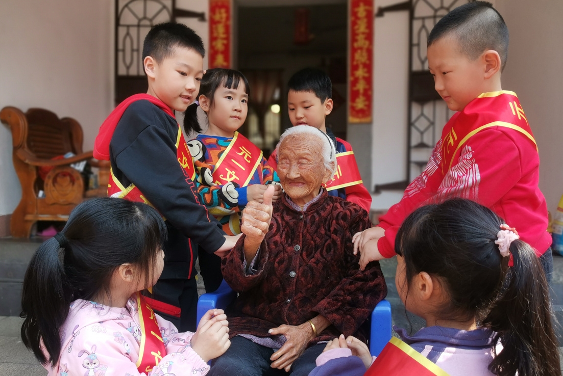 Т������ �ҷ紫�� ȫ�Ҹ� �Ҹ�����