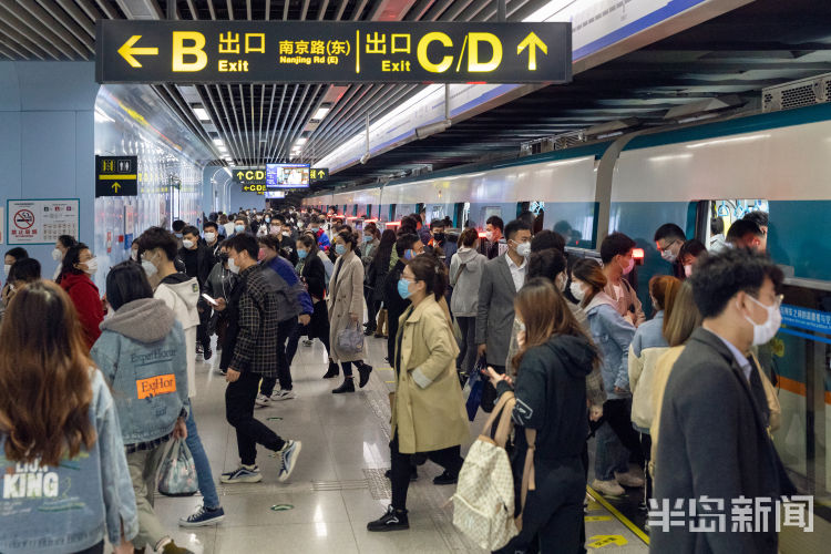 公交地铁速查 早高峰避开拥挤人群 地铁乘车技巧