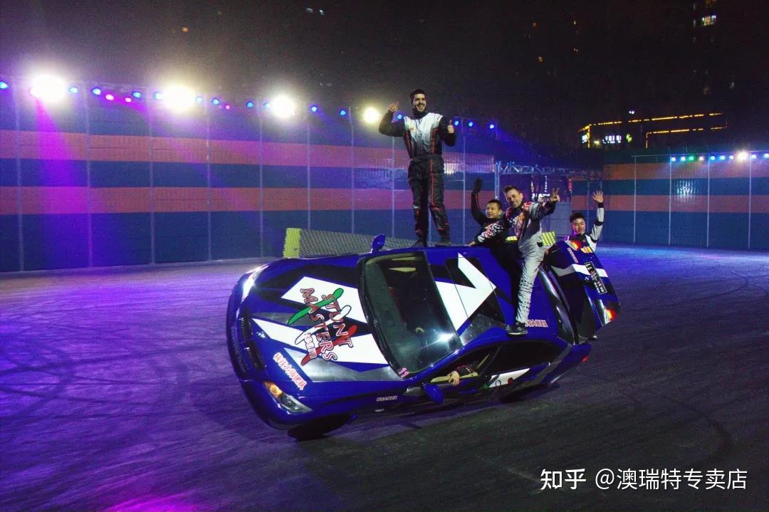 �ؼ�������Stunt Car Extreme �ɳ��ؼ����ݿ��з�ת
