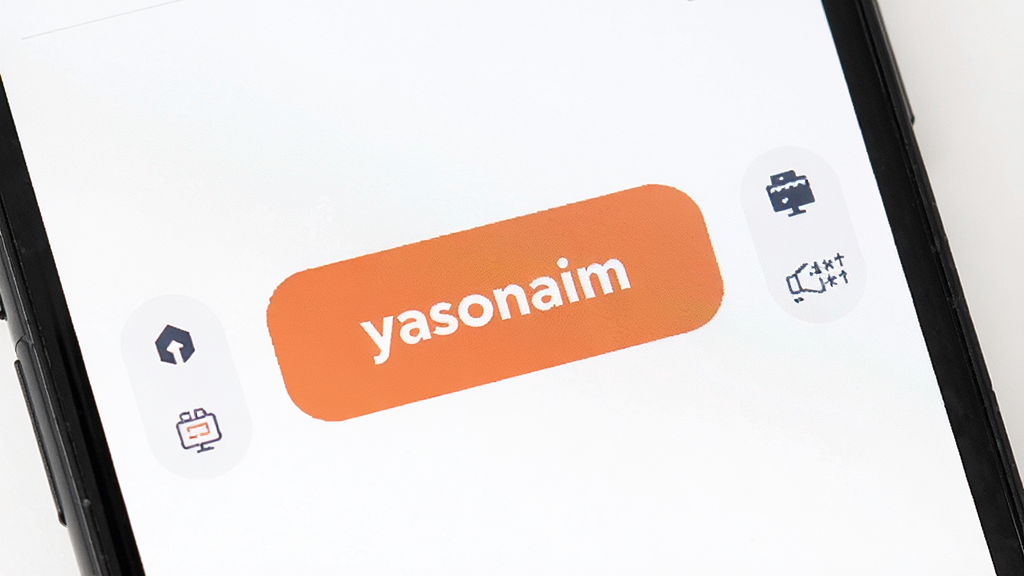����Ϊ�ֻ���Ļ��д����ʾ yasonaim �ĺ��Ĳ���ҳ�棬����Ϊ���д�ť�����ศ��ѡ����Ϊ��ƽ��ʵ�÷磬ϸ���ϰ�ť���С�yasonaim�����֣�����Ϊ���ף����������������޶���Ԫ��