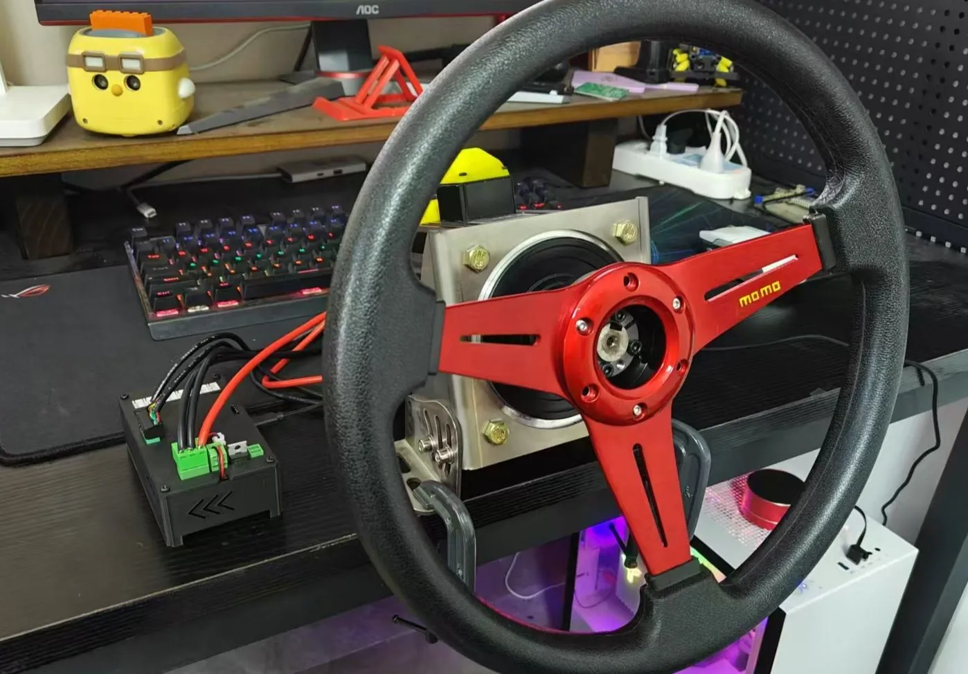 �ռ�������ʻģ����(Ultimate Car Driving Simulator) �����̲ٿ���������������չʾ